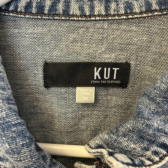Kut Women’s Distressed Denim Jacket Size Medium - Picture 3 of 4